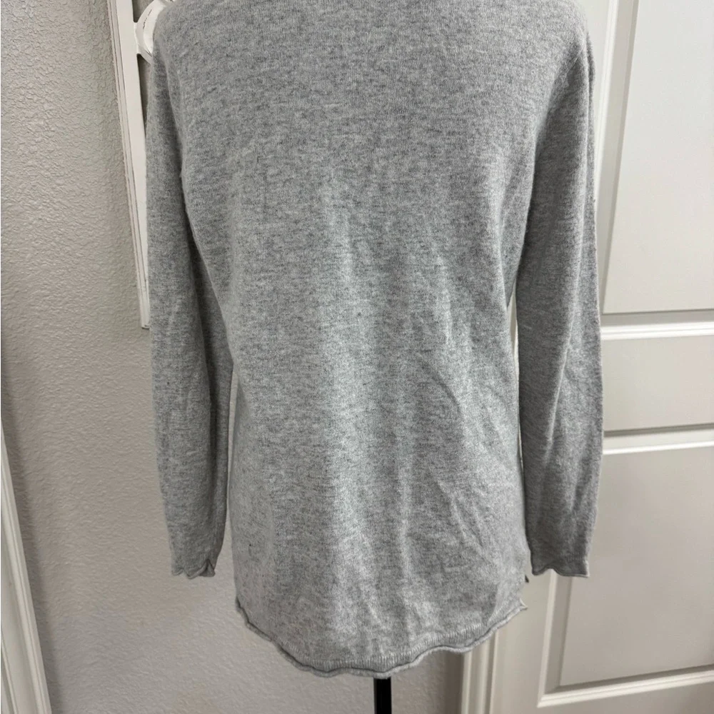 J. Crew excellent lightweight